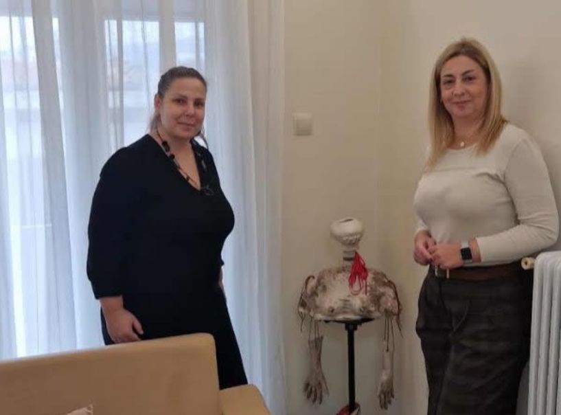 Επίσκεψη της εικαστικού Έλενας Στεργίου στον «Έρασμο»