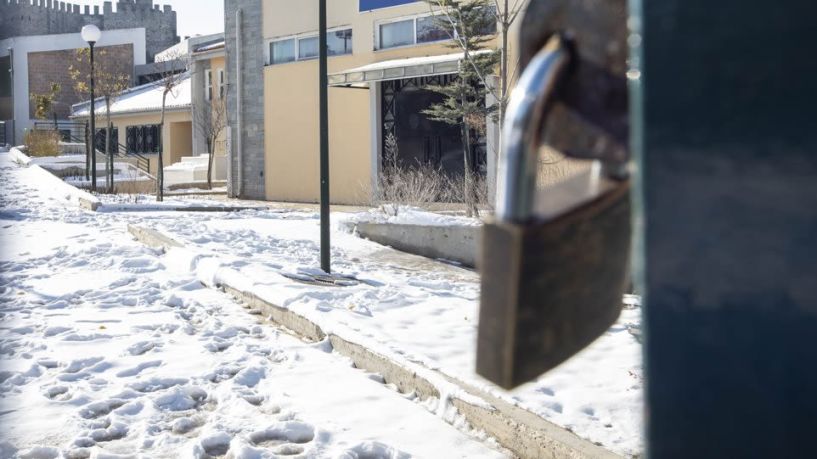 Κλειστά τα σχολεία και οι παιδικοί σταθμοί στη Νάουσα