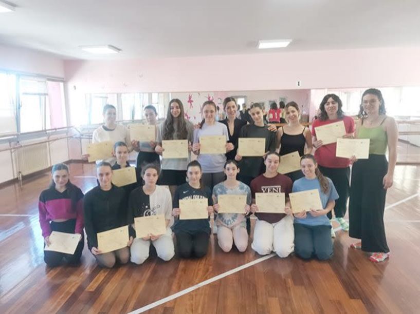 Ολοκληρώθηκε το διήμερο σεμινάριο κλασικού και σύγχρονου χορού στην «Εστία Μουσών»
