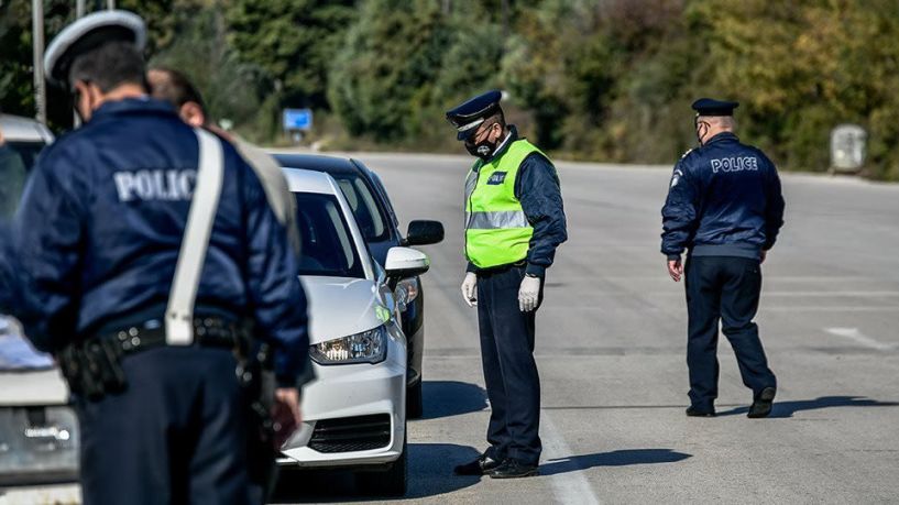 Στο τραπέζι το άνοιγμα των μετακινήσεων από νομό σε νομό