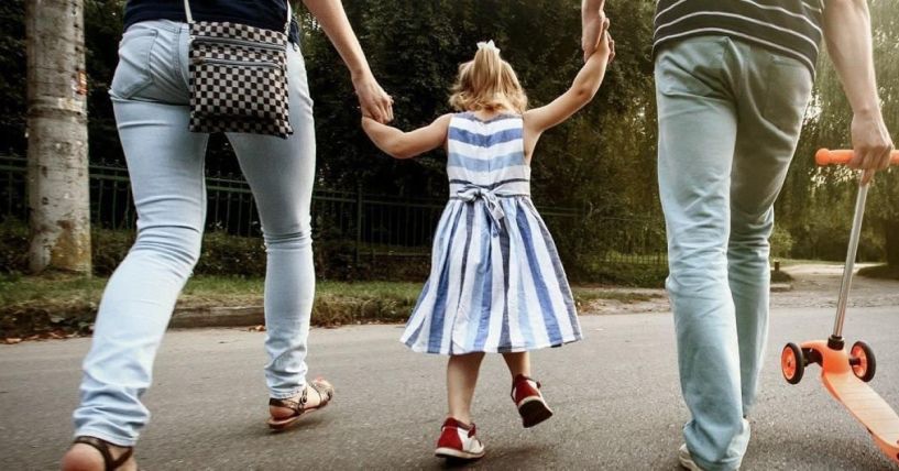 ΤΟ ΑΝΗΛΙΚΟ ΘΥΜΑ ΣΤΟΝ ΔΡΟΜΟ ΤΗΣ ΔΙΚΑΙΟΣΥΝΗΣ