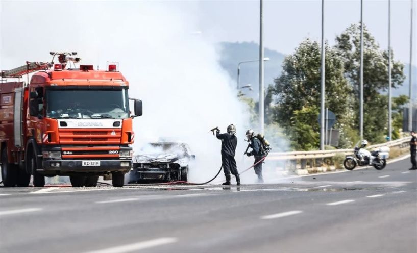 Τυλίχθηκε στις φλόγες Ι.Χ. στον Περιφερειακό της Θεσσαλονίκης