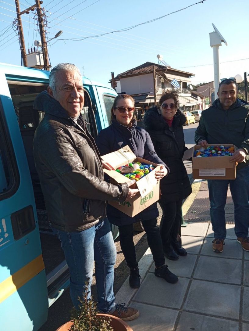 ΚΔΑΠ-ΑμεΑ Δήμου Νάουσας: Ευχαριστίες για τα καπάκια με καλό σκοπό