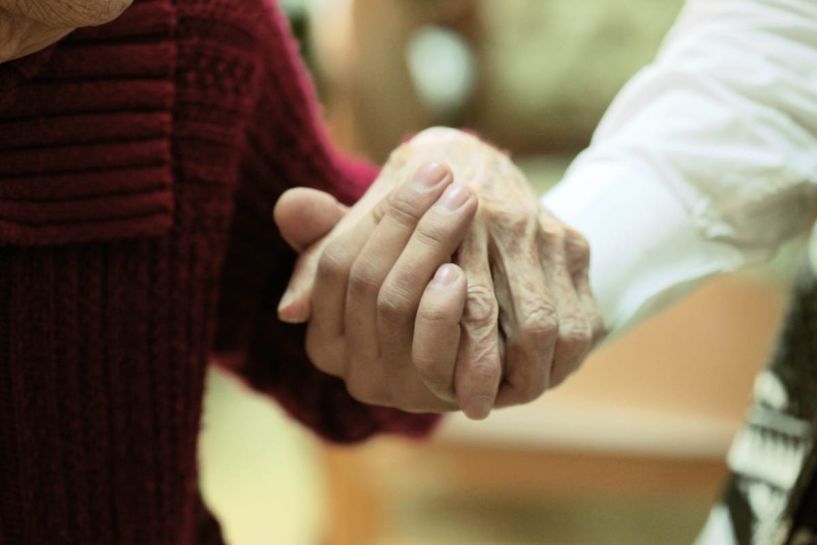 Η ανάγκη Κέντρων Φροντίδας Ηλικιωμένων χτυπάει δυνατά την πόρτα της Πολιτείας