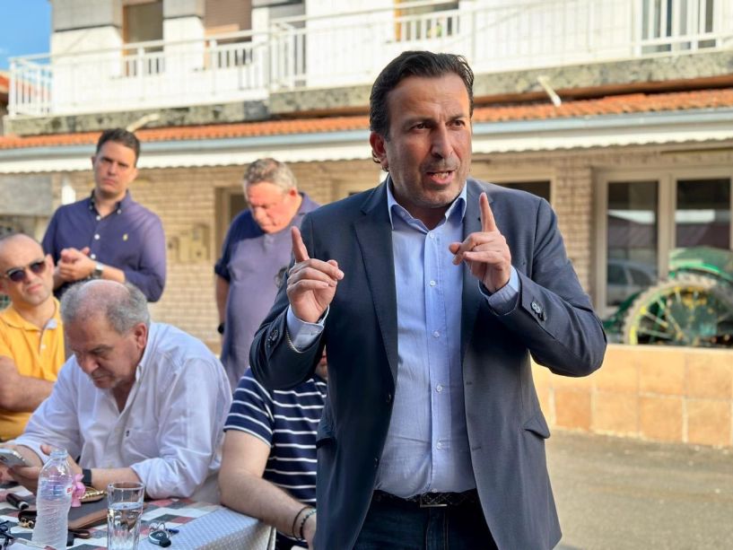 ΕΠΙΣΚΕΨΗ ΤΟΥ ΣΤΕΦΑΝΟΥ ΠΑΡΑΣΤΑΤΙΔΗ ΣΤΗ ΣΥΚΙΑ ΗΜΑΘΙΑΣ (ΦΩΤΟΣ)