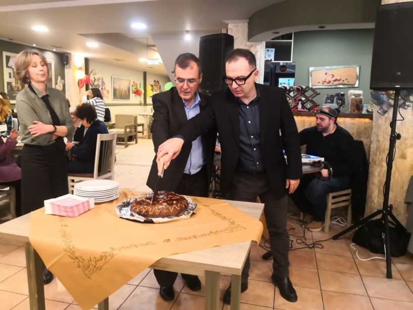 Κοπή Πρωτοχρονιάτικης Βασιλόπιτας   των εργαζομένων της Διεύθυνσης Προσχολικής Αγωγής και Αθλητισμού του Δήμου Βέροιας