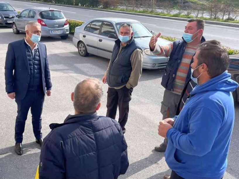 Στον ΕΛΓΑ με παραγωγούς βιομηχανικής ντομάτας ο Λάζαρος Τσαβδαρίδης για το θέμα των αποζημιώσεων