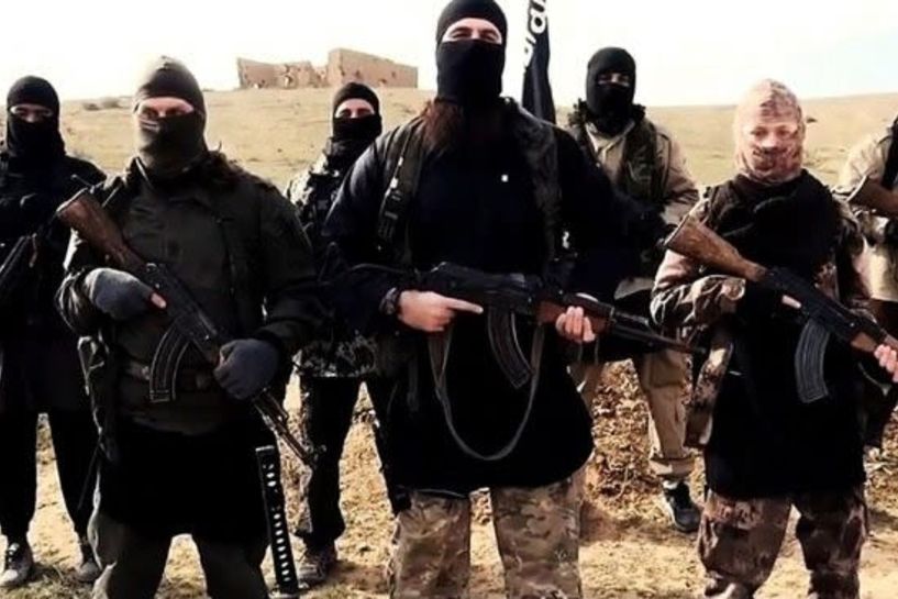 «Το Ισλαμικό Κράτος ξαναζωντανεύει»: Δημοσιογράφος που πολέμησε τον ISIS μιλά στο CNN Greece - Βίντεο