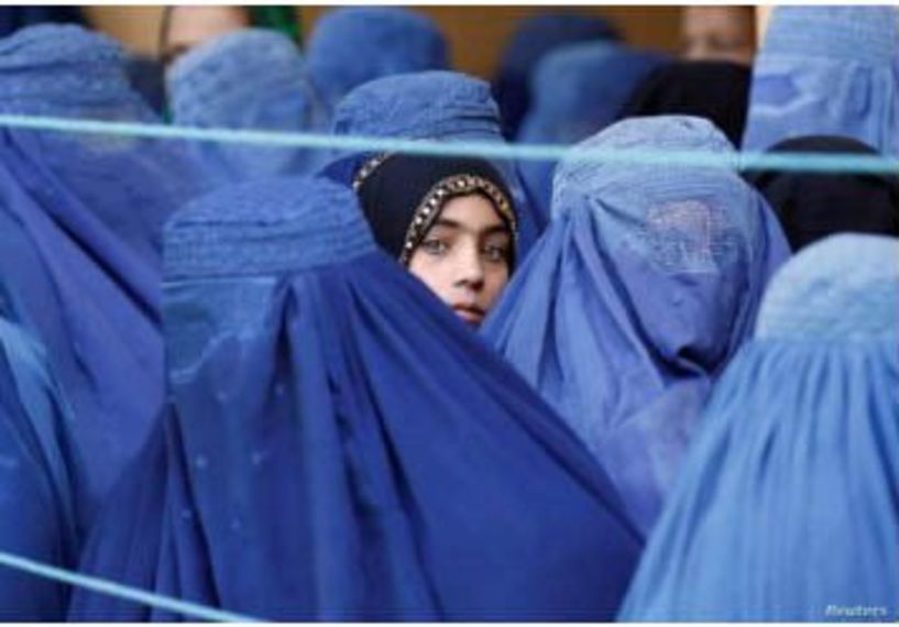 Κέντρο Συμβουλευτικής Υποστήριξης Γυναικών Δ. Βέροιας: Όταν οι κοινωνικοί κανόνες γίνονται θανάσιμα δεσμά