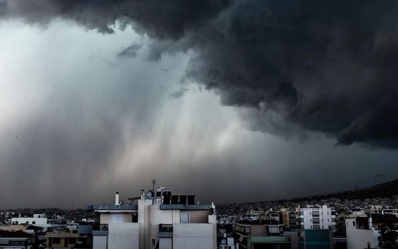 Πτώση της θερμοκρασίας με ισχυρές βροχές, καταιγίδες και χιόνια σε περιοχές με χαμηλό υψόμετρο