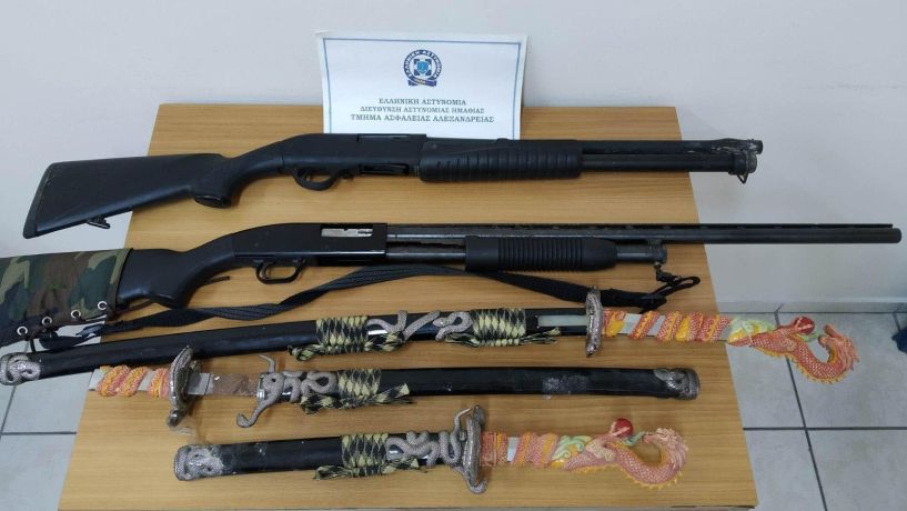 Κατάσχεση όπλων και σπαθιών από το Τμήμα Ασφάλειας Αλεξάνδρειας