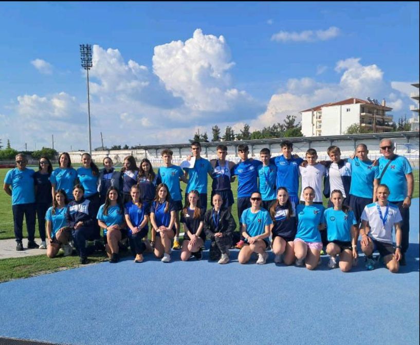 ΔΕΚΑΤΕΣΣΕΡΑ ΜΕΤΑΛΛΙΑ ΟΙ ΝΕΑΡΟΙ ΤΟΥ ''ΟΚΑ ΒΙΚΕΛΑ ''ΒΕΡΟΙΑΣ ΣΤΟ ΔΙΑΣΥΛΛΟΓΙΚΟ Κ-18