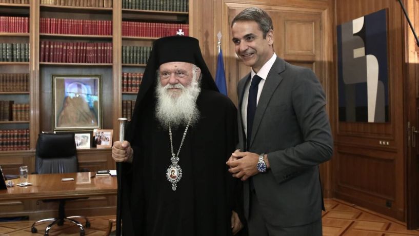 Τέλος καλό…όλα καλά στην κόντρα Εκκλησίας-Κυβέρνησης με αφορμή τα Θεοφάνια (;)