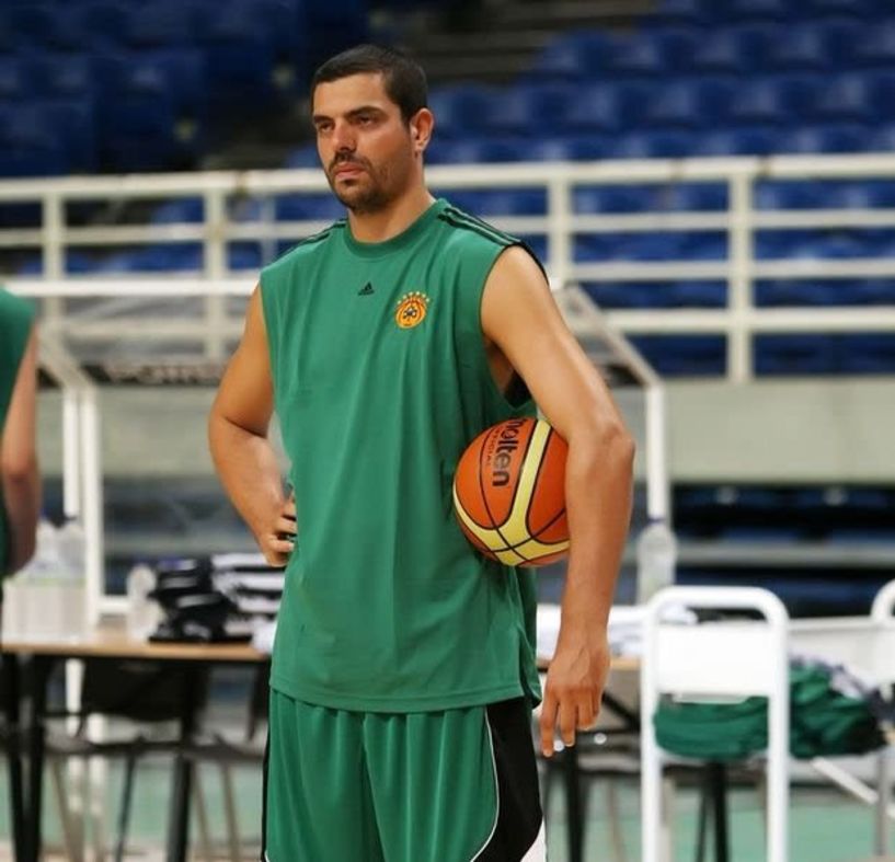 Ο Κώστας Τσαρτσαρής μιλάει στο AKOU 99.6 για το Veria basketball camp 2018