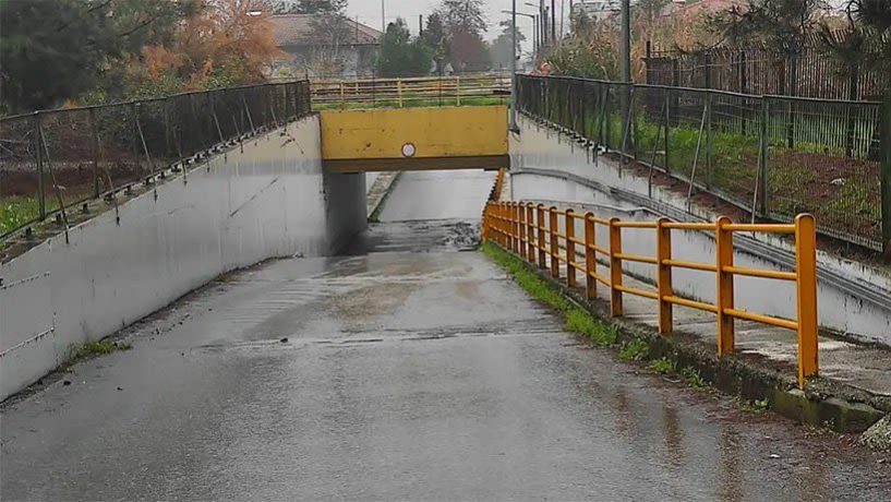 Απαγόρευση διέλευσης από το ρέμα “Κρασοπούλη” και την υπόγεια διάβαση στο Πλατύ Ημαθίας λόγω υψηλής στάθμης υδάτων