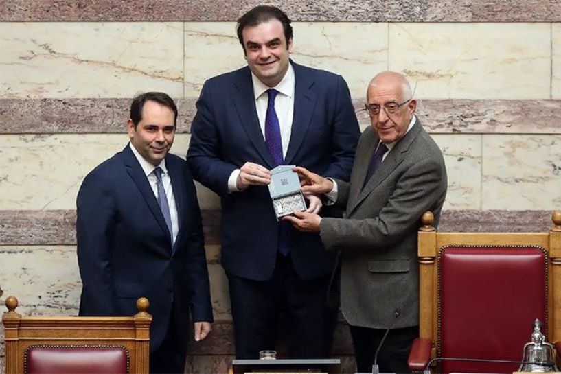 Κατατέθηκε χθες στη Βουλή  ο Κρατικός Προϋπολογισμός του 2026 -Αναμένεται να τεθεί σε ψηφοφορία στην Ολομέλεια της Βουλής στις 17 Δεκεμβρίου