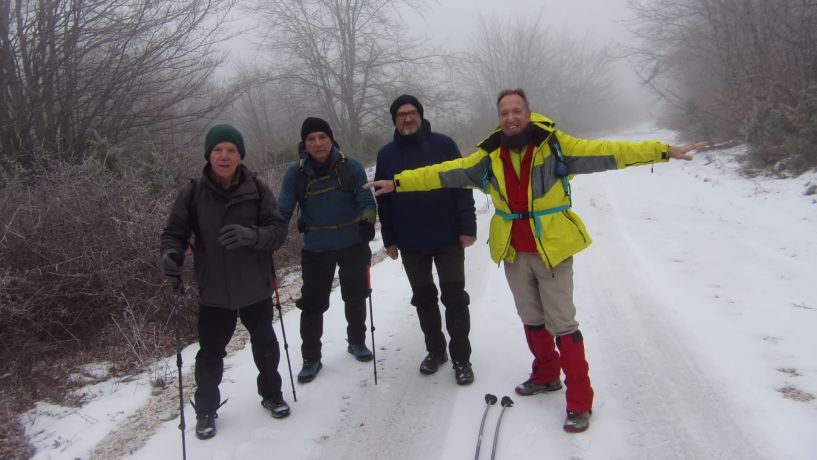 ΒΕΡΜΙΟ κορυφή  Στουρνάρι 1770 μ Κυριακή  18 Ιανουαρίου 2026 -	Πορεία στο χιόνι  - με τους Ορειβάτες  Βέροιας