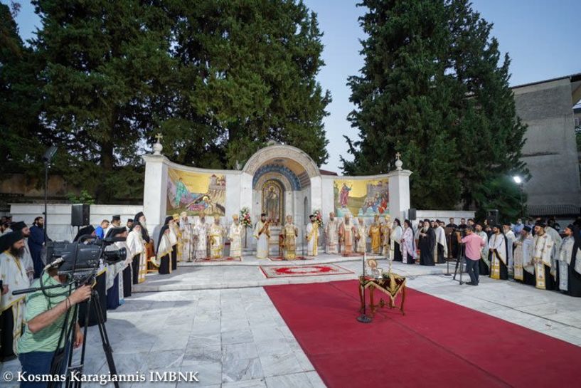 Ολοκληρώθηκαν στη Βέροια τα ΚΖ΄ Παύλεια με τον καθιερωμένο Πολυαρχιερατικό Εσπερινό στο «Βήμα του Αποστόλου Παύλου»