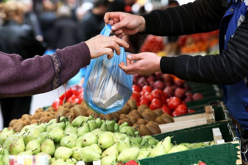 Τρία μέτρα απόσταση στους πάγκους και υποχρεωτική μάσκα στις λαϊκές Αγορές της Βέροιας, Μακροχωρίου και Αγ. Γεωργίου