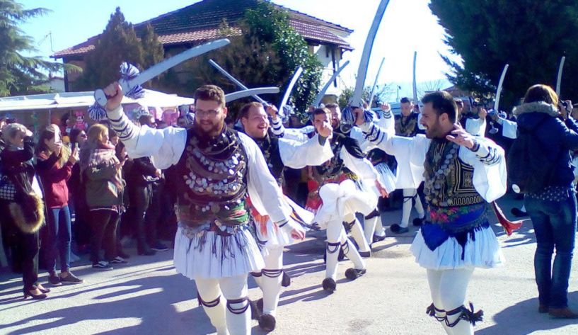 Ρουγκάτσια κια γουρουνοχαρά αναβιώνουν και φέτος από τον Λαογραφικό Σύλλογο Ντόπιων Μακροχωρίου