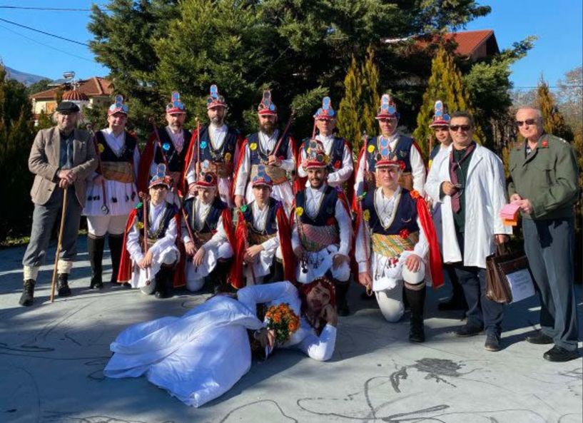 Εύξεινος Λέσχη Βέροιας: Αναβίωσε για δέκατη χρονιά το πανάρχαιο έθιμο των Μωμό’ερων στην Βέροια