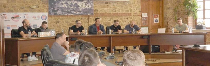 27, 28 και 29 Ιουνίου, στην πλατεία Ωρολογίου Βέροιας: Τουρνουά μπάσκετ «3on3 Τολιόπουλος»  στη μνήμη του Γιάννη Καμπαϊλή, από τον ΑΟΚ -Ο διεθνής μπασκετμπολίστας  Βασίλης Τολιόπουλος, τιμώμενο πρόσωπο της διοργάνωσης