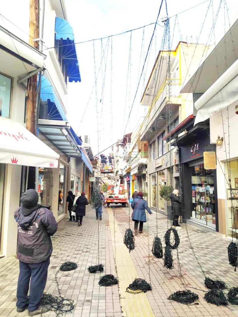 Μαζεύτηκε χθες ο μπλε ουρανός των γιορτών