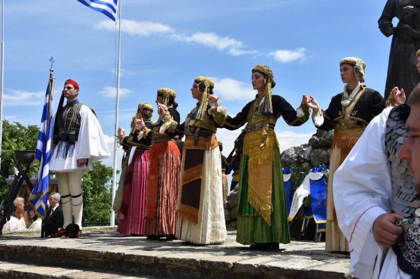 Με επισημότητα η κορύφωση των εκδηλώσεων της 202ης Επετείου του Ολοκαυτώματος της Νάουσας (ΦΩΤΟΣ)