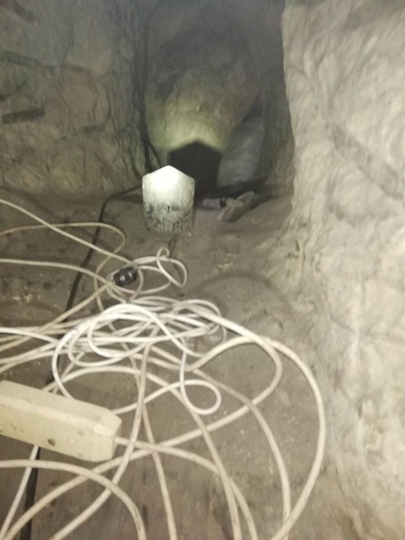 Σύλληψη 8 ατόμων για παράνομη ανασκαφή στις Σέρρες - Είχαν διανοίξει υπόγεια σήραγγα 30 μέτρων  κάτω από Ιερά Μονή