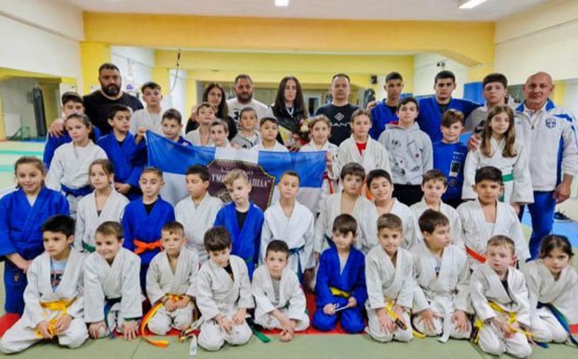 Η «Χάλκινη» Παραολυμπιονίκης του Παρισιού Θ. Πασχαλίδου στη Βέροια
