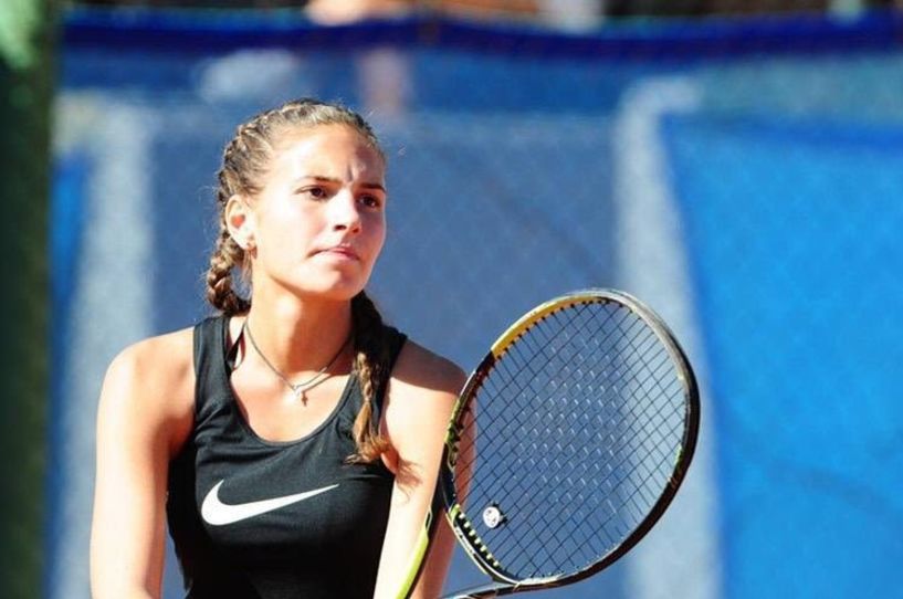 3η νικήτρια η Παυλίδου Θένια στα διπλά του Πανελλαδικού Πρωταθλήματος tennis Ε1 στην Θεσσαλονίκη
