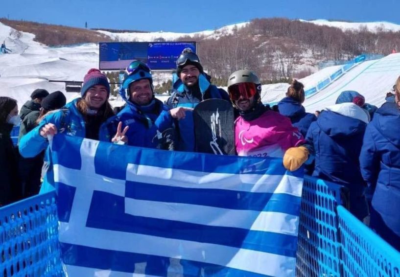 Την 15η θέση κατέλαβε στον τελικο του Snowboard Cros ο Κώστας Πετράκης 