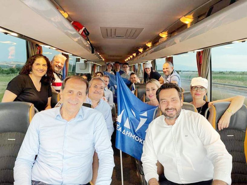 «Γαλάζιο πούλμαν» από την Ημαθία για την ομιλία Μητσοτάκη