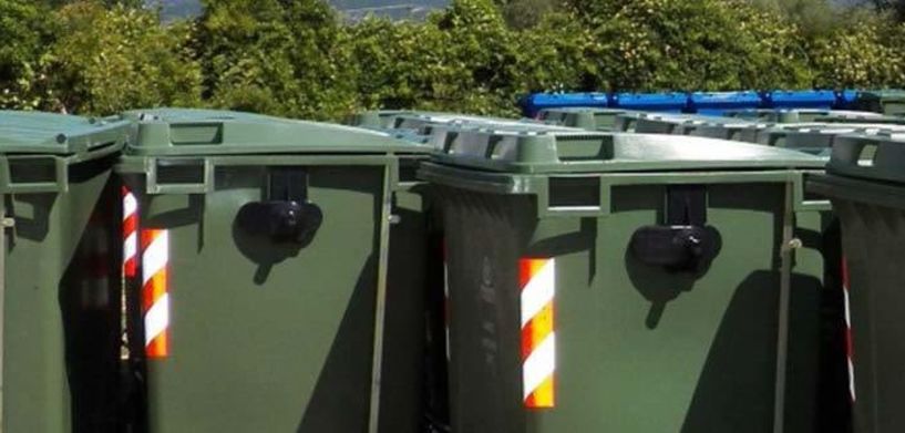 Άρχισαν να πλένονται οι κάδοι απορριμμάτων στη Βέροια εν όψει  καλοκαιριού