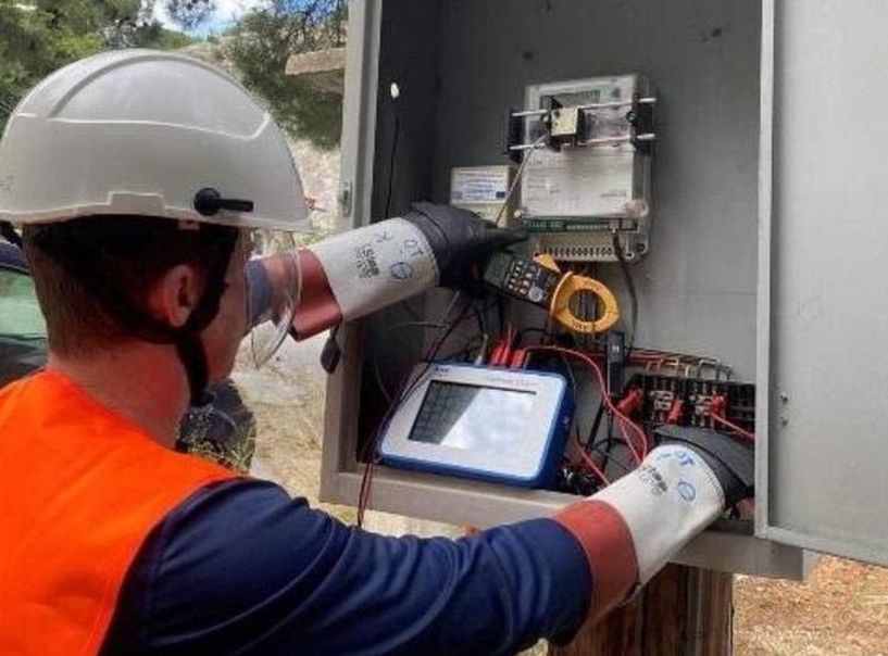 Ο ΔΕΔΔΗΕ επανεξετάζει 15.000 υποθέσεις ρευματοκλοπής μετά από δικαίωση καταναλωτή