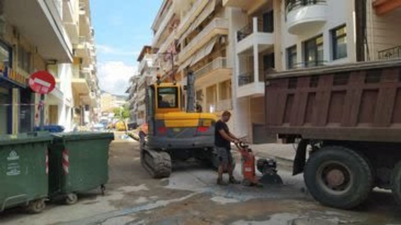 Διακοπή νερού από βλάβη κατά τις εργασίες της ΔΕΥΑΒ σε Σκρά και Καρατάσου- Προσπάθεια αποκατάστασης μέχρι το βράδυ