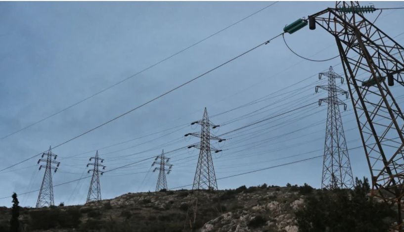 Αυτές είναι οι νέες τιμές ρεύματος για όλους τους παρόχους και τα προγράμματά τους (πίνακες)