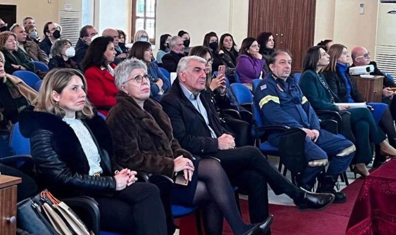 Ολοκληρώθηκε η Ημερίδα της Διεύθυνση Δευτεροβάθμιας Εκπαίδευσης Ημαθίας  με τίτλο «Πρόληψη και Διαχείριση Κρίσεων στο σχολικό Περιβάλλον»