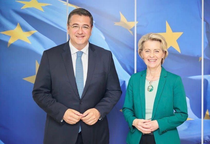 Συνάντηση του Περιφερειάρχη Κεντρικής Μακεδονίας Απόστολου Τζιτζικώστα με την Πρόεδρο της Κομισιόν Ursula von der Leyen