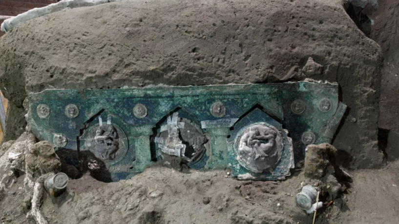 Τεράστια ανακάλυψη στην Πομπηία! Άθικτο ρωμαϊκό άρμα - Δείτε φωτογραφίες