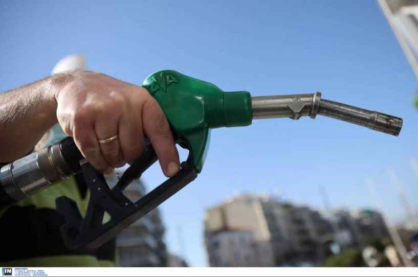 Αυξημένο το νέο fuel pass: Στα 80 ευρώ η επιδότηση στη βενζίνη, 100 ευρώ για όσους μένουν στα νησιά