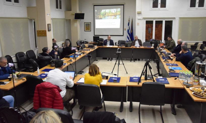 Με στόχο την εμπορική του εκμετάλλευση, προς όφελος της περιοχής… Διεθνή Διαγωνισμό για ανακαίνιση του πρώην ξενοδοχείου «Βέρμιον» στον Άγιο Νικόλαο, προκηρύσσει ο Δήμος Νάουσας -Τα βασικά στοιχεία, τους οικονομικούς όρους και τα κριτήρια αξιολόγησης, ανέ