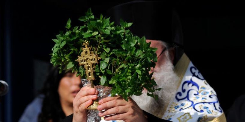 ΣτΕ: Συνταγματικός ο εκκλησιασμός και η πρωινή προσευχή στα νηπιαγωγεία και δημοτικά σχολεία