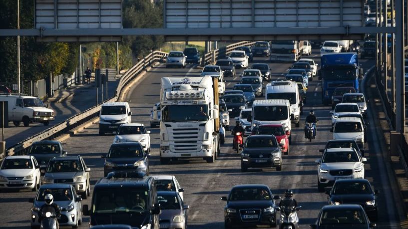 Παράταση δύο μηνών πήραν τα τέλη κυκλοφορίας - Πότε λήγει η προθεσμία