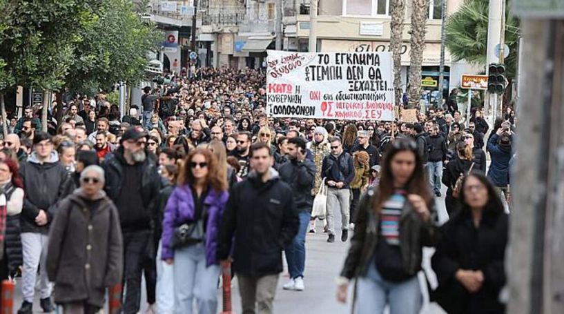 Η κοινωνία είναι ζωντανή και έχει σφυγμό!