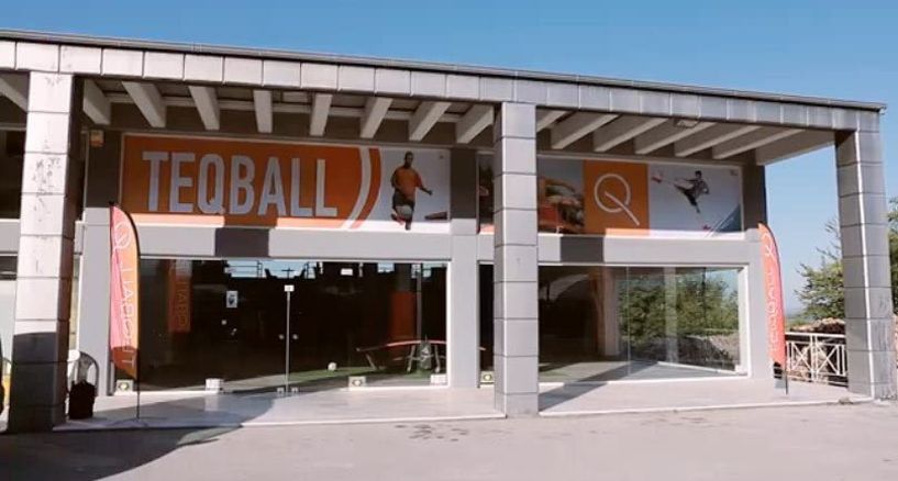 1ο Πανελλήνιο Πρωτάθλημα Teqball στη Βέροια -  ΖΗΣΕ ΑΠΟ ΚΟΝΤΑ ΤΟ ΝΕΟ ΑΘΛΗΤΙΚΟ ΥΠΕΡΘΕΑΜΑ ΤΕΧΝΙΚΗΣ ΠΟΔΟΣΦΑΙΡΟΥ