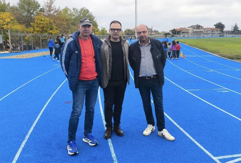 Επίσκεψη κλιμακίου του ΣΕΓΑΣ στο ΔΑΚ «Βικέλας» και θετικά σχόλια για το νέο ταρτάν