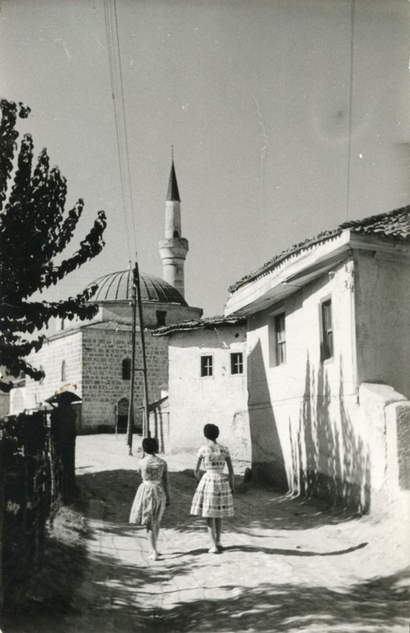 ΜεΜιαΜατια Δεσποινίδες της εποχής, στη Βέροια της δεκαετίας του ΄60