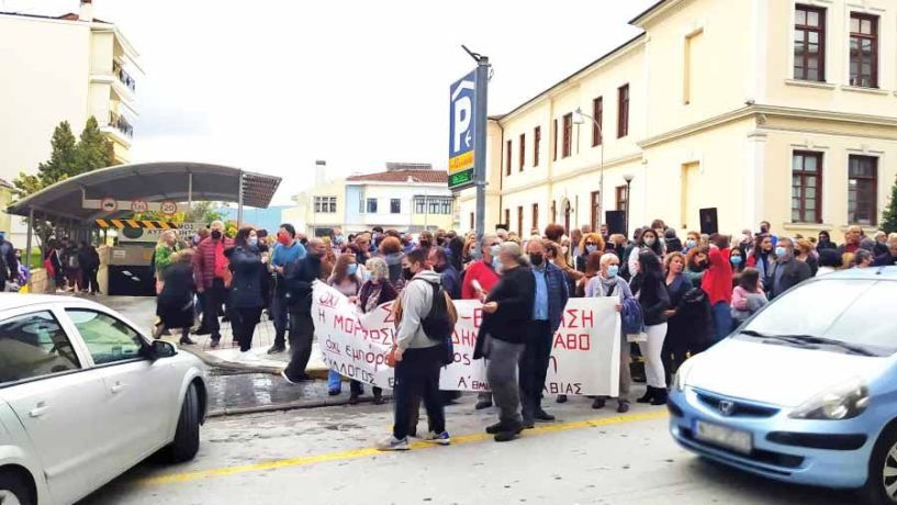 Κυκλοφοριακό αλαλούμ στο κέντρο της Βέροιας κατά τη χθεσινή πορεία - Απούσα αστυνομία και τροχαία