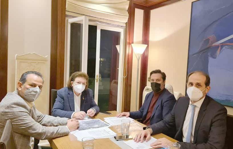 Με την ΥΠ.ΠΟ Λίνα Μενδώνη και τον Υφ. Οικονομικών Απόστολο Βεσυρόπουλο, συναντήθηκε ο Δήμαρχος Νάουσας